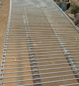 कन्वेयर के लिए फ्लैट फ्लेक्स धातु खाद्य प्रसंस्करण मेष बेल्ट वायर